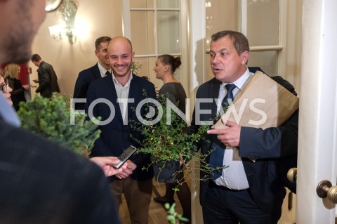  18.10.2018 WARSZAWA<br />PODSUMOWANIE KAMPANII WYBORCZEJ JANA SPIEWAKA POSIEDZENIE RADY WARSZAWY<br />N/Z JAN SPIEWAK JAROSLAW SZOSTAKOWSKI<br /> 