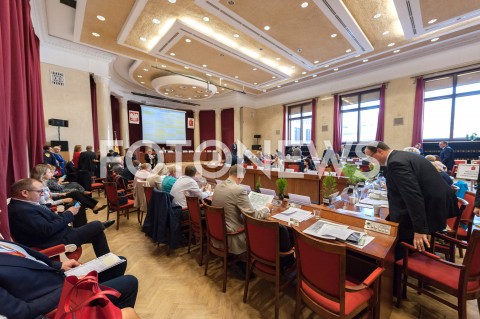  18.10.2018 WARSZAWA<br />PODSUMOWANIE KAMPANII WYBORCZEJ JANA SPIEWAKA POSIEDZENIE RADY WARSZAWY<br />N/Z SALA POSIEDZEN RADY MIASTA<br /> 