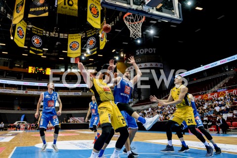  20.10.2018 GDANSK<br />
KOSZYKOWKA - ENERGA BASKET LIGA SEZON 2018/2019<br />
MECZ TREFL SOPOT - ANWIL WLOCLAWEK<br />
N/Z MICHAL MICHALAK PAWEL LEONCZYK JOSIP SOBIN DAMIAN JESZKE<br />
 