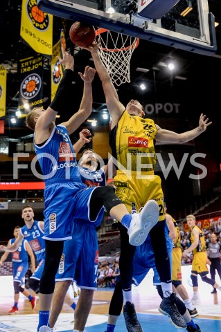  20.10.2018 GDANSK<br />
KOSZYKOWKA - ENERGA BASKET LIGA SEZON 2018/2019<br />
MECZ TREFL SOPOT - ANWIL WLOCLAWEK<br />
N/Z MATEUSZ KOSTRZEWSKI JOSIP SOBIN DAMIAN JESZKE<br />
 