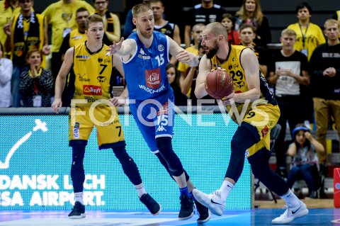  20.10.2018 GDANSK<br />
KOSZYKOWKA - ENERGA BASKET LIGA SEZON 2018/2019<br />
MECZ TREFL SOPOT - ANWIL WLOCLAWEK<br />
N/Z SEBASTIAN WALDA JAROSLAW ZYSKOWSKI PAWEL LEONCZYK<br />
 