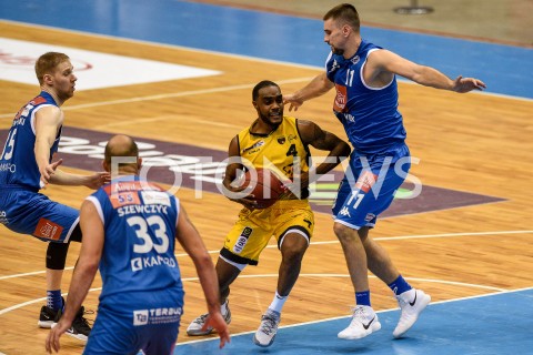  20.10.2018 GDANSK<br />
KOSZYKOWKA - ENERGA BASKET LIGA SEZON 2018/2019<br />
MECZ TREFL SOPOT - ANWIL WLOCLAWEK<br />
N/Z JAROSLAW ZYSKOWSKI IAN BAKER WALERIJ LICHODIEJ<br />
 