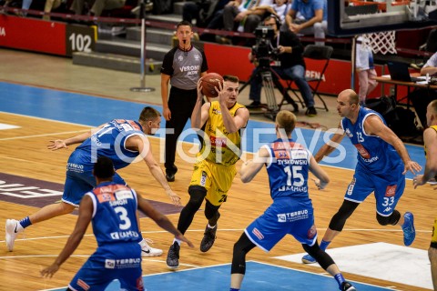  20.10.2018 GDANSK<br />
KOSZYKOWKA - ENERGA BASKET LIGA SEZON 2018/2019<br />
MECZ TREFL SOPOT - ANWIL WLOCLAWEK<br />
N/Z WALERIJ LICHODIEJ DAMIAN JESZKE JAROSLAW ZYSKOWSKI SZYMON SZEWCZYK<br />
 