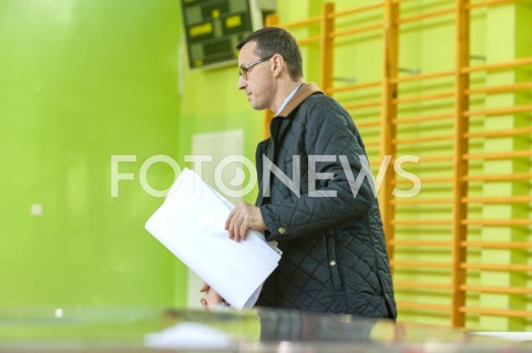  21.10.2018 WARSZAWA<br />PREMIER MATEUSZ MORAWIECKI Z RODZINA GLOSUJE<br />N/Z MATEUSZ MORAWIECKI<br /> 