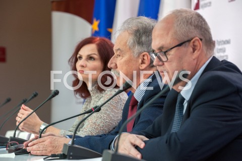  21.10.2018 WARSZAWA<br />KONFERENCJA PANSTWOWEJ KOMISJI WYBORCZEJ<br />N/Z MAGDALENA PIETRZAK WOJCIECH HERMELINSKI WIESLAW BLUS<br /> 