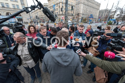  22.10.2018 WARSZAWA<br />PREZYDENT ELEKT RAFAL TRASKOWSKI ROZDAJE PACZKI I KAWE<br />N/Z RAFAL TRZASKOWSKI<br /> 