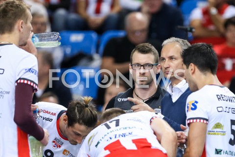  22.10.2018 RZESZOW<br />
SIATKOWKA PLUSLIGA 2018/2019 MEN VOLLEYBALL POLAND POLISH PLUS LIGA LEAGUE SEASON 2018/2019<br />
MECZ ASSECO RESOVIA RZESZOW - GKS KATOWICE <br />
N/Z ANDRZEJ KOWAL - I TRENER ( HEAD COACH ) <br />
 