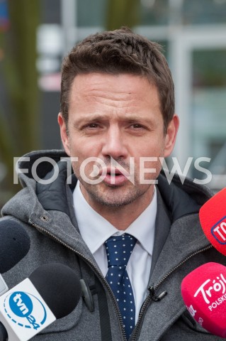  24.10.2018 WARSZAWA<br />KONFERENCJA PREZYDENTA ELEKTA RAFALA TRZASKOWSKIEGO NA BRODNIE<br />N/Z RAFAL TRZASKOWSKI<br /> 