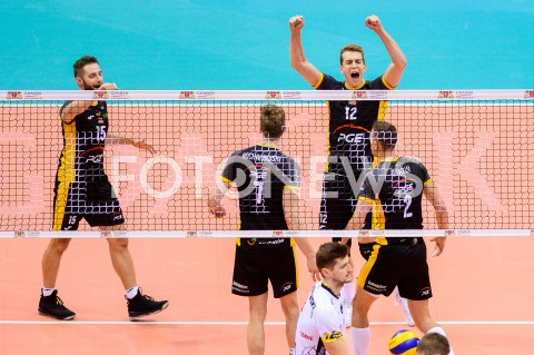  24.10.2018 GDANSK<br />
SIATKOWKA - FINAL SUPERPUCHARU POLSKI 2018<br />
MECZ TREFL GDANSK - PGE SKRA BELCHATOW<br />
N/Z GRZEGORZ LOMACZ ARTUR SZALPUK JAKUB KOCHANOWSKI MARIUSZ WLAZLY EMOCJE RADOSC<br />
 