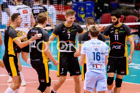  24.10.2018 GDANSK<br />
SIATKOWKA - FINAL SUPERPUCHARU POLSKI 2018<br />
MECZ TREFL GDANSK - PGE SKRA BELCHATOW<br />
N/Z PGE SKRA BELCHATOW RADOSC JAKUB KOCHANOWSKI MILAD EBADIPOUR<br />
 