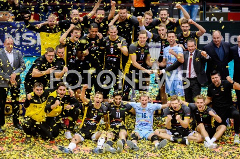  24.10.2018 GDANSK<br />
SIATKOWKA - FINAL SUPERPUCHARU POLSKI 2018<br />
MECZ TREFL GDANSK - PGE SKRA BELCHATOW<br />
N/Z PGE SKRA BELCHATOW RADOSC EMOCJE PUCHAR ZWYCIESTWO<br />
 