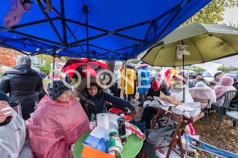  25.10.2018 WARSZAWA<br />KOLEJNY DZIEN STRAJKU PILOTOW I PERSONELU POKLADOWEGO POLSKICH LINII LOTNICZYCH LOT<br />N/Z UCZESTNICY WYDARZENIA MANIFESTANCI<br /> 