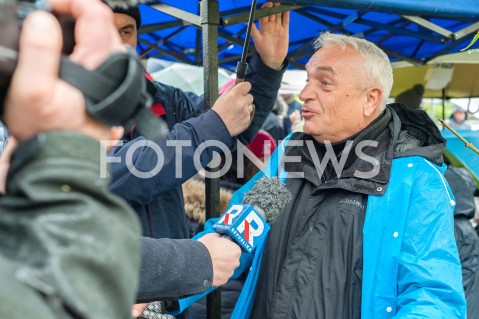  25.10.2018 WARSZAWA<br />KOLEJNY DZIEN STRAJKU PILOTOW I PERSONELU POKLADOWEGO POLSKICH LINII LOTNICZYCH LOT<br />N/Z UCZESTNICY WYDARZENIA MANIFESTANCI<br /> 