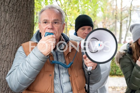  26.10.2018 WARSZAWA<br />DZIEWIATY DZIEN STRAJKU PRACOWNIKOW PLL LOT<br />N/Z ADAM RZESZOT SZEF ZWIAZKU ZAWODOWEGO PILOTOW PLL LOT<br /> 