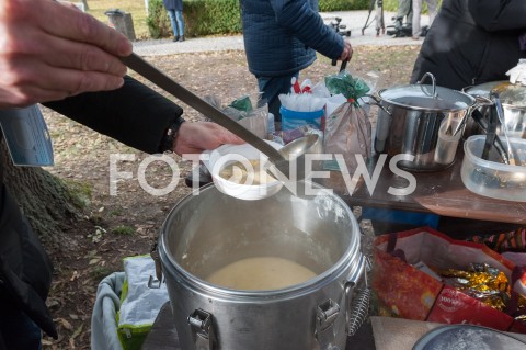  26.10.2018 WARSZAWA<br />DZIEWIATY DZIEN STRAJKU PRACOWNIKOW PLL LOT<br />N/Z UCZESTNICY WYDARZENIA KUCHNIA POSILEK<br /> 