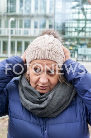  26.10.2018 WARSZAWA<br />DZIEWIATY DZIEN STRAJKU PRACOWNIKOW PLL LOT<br />N/Z MONIKA ZELAZIK PRZEWODNICZACA ZWIAZKU ZAWODOWEGO PERSONELU POKLADOWEGO I LOTNICZEGO<br /> 