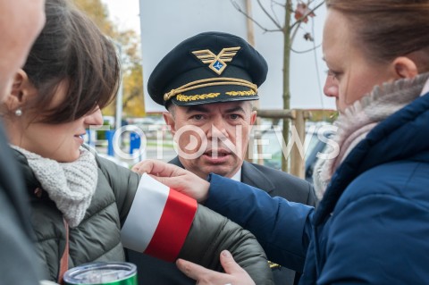  26.10.2018 WARSZAWA<br />DZIEWIATY DZIEN STRAJKU PRACOWNIKOW PLL LOT<br />N/Z IRENEUSZ DEBSKI KAPITAN PILOT<br /> 