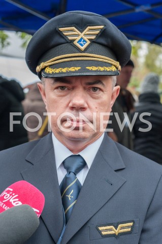  26.10.2018 WARSZAWA<br />DZIEWIATY DZIEN STRAJKU PRACOWNIKOW PLL LOT<br />N/Z IRENEUSZ DEBSKI KAPITAN PILOT<br /> 