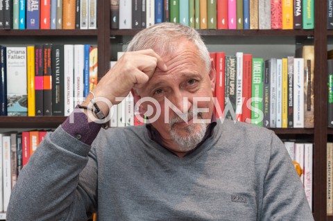  26.10.2018 WARSZAWA<br />PISARZ JUSSI ADLER OLSEN W KSIEGARNI KOREKTY<br />N/Z JUSSI ADLER OLSEN<br /> 