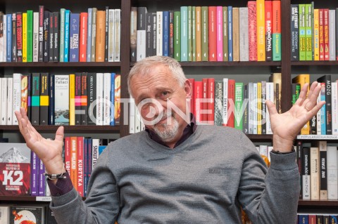 Pisarz Jussi Adler-Olsen w księgarni Korekty w Warszawie