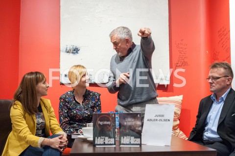  26.10.2018 WARSZAWA<br />PISARZ JUSSI ADLER OLSEN W KSIEGARNI KOREKTY<br />N/Z JUSSI ADLER OLSEN JUSTYNA SUCHECKA NATALIA SZOSTAK<br /> 