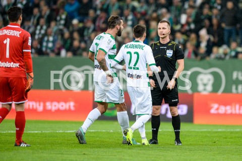  27.10.2018 GDANSK<br />
PILKA NOZNA - EKSTRAKLASA SEZON 2018/2019<br />
MECZ LECHIA GDANSK - ARKA GDYNIA<br />
N/Z BARTOSZ FRANKOWSKI BLAZEJ AUGUSTYN FILIP MLADENOVIC<br />
 