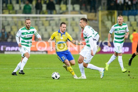  27.10.2018 GDANSK<br />
PILKA NOZNA - EKSTRAKLASA SEZON 2018/2019<br />
MECZ LECHIA GDANSK - ARKA GDYNIA<br />
N/Z FLAVIO PAIXAO MICHAL JANOTA ARTUR SOBIECH<br />
 