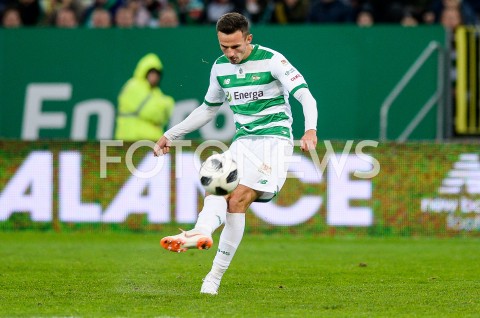  27.10.2018 GDANSK<br />
PILKA NOZNA - EKSTRAKLASA SEZON 2018/2019<br />
MECZ LECHIA GDANSK - ARKA GDYNIA<br />
N/Z RAFAL WOLSKI SYLWETKA<br />
 