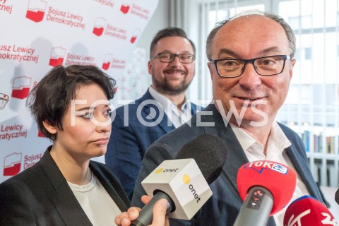  29.10.2018 WARSZAWA<br />BRIEFING PRASOWY SLD NA TEMAT DEMENTI O WSPOLPRACY KOALICJI Z PIS<br />N/Z WLODZIMIERZ CZARZASTY ANNA MARIA ZUKOWSKA<br /> 