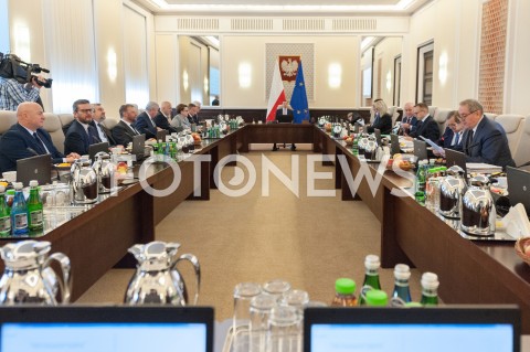  30.10.2018 WARSZAWA<br />KANCELARIA PREZESA RADY MINISTROW<br />POSIEDZENIE RADY MINISTROW<br />N/Z PREMIER MATEUSZ MORAWIECKI SALA WIDOK VIEW<br /> 