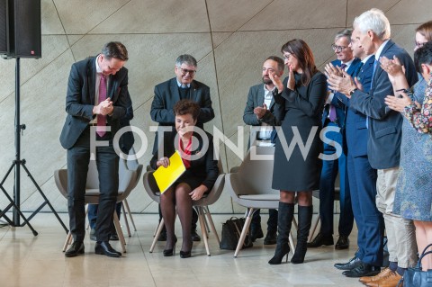 30.10.2018 WARSZAWA<br />PODSUMOWANIE TRZECH KADENCJI RZADOW HANNY GRONKIEWICZ WALTZ<br />N/Z HANNA GRONKIEWICZ WALTZ WITOLD PAHL RENATA KAZNOWSKA MICHAL OLSZEWSKI WLODZIMIERZ PASZYNSKI<br /> 