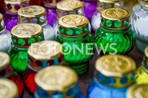  01.11.2018 GDANSK<br />DZIEN WSZYSTKICH SWIETYCH W GDANSKU<br />N/Z ZNICZ ZNICZE ILUSTRACJA<br /> 