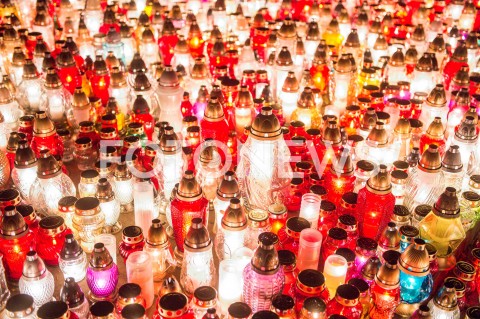  01.11.2018 GDANSK<br />DZIEN WSZYSTKICH SWIETYCH W GDANSKU<br />N/Z ZNICZE ILUSTRACJA<br /> 