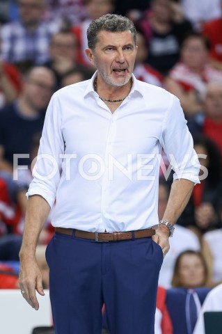  11.11.2018 RZESZOW <br />SIATKOWKA PLUS LIGA 2018/2019 MEN VOLLEYBALL POLAND POLISH PLUSLIGA LEAGUE SEASON 2018/2019 <br />MECZ ASSECO RESOVIA RZESZOW - ZAKSA KEDZIERZYN KOZLE<br />N/Z ANDREA GARDINI - I TRENER ( HEAD COACH ) SYLWETKA <br /> 