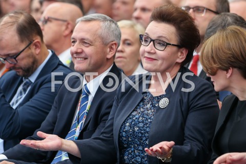  15.11.2018 JASIONKA G2A ARENA<br />KONGRES 590 <br />N/Z ANNA ZALEWSKA MAREK ZAGORSKI<br /> 