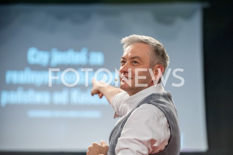  29.11.2018 WARSZAWA<br />BURZA MOZGOW Z ROBERTEM BIEDRONIEM<br />N/Z ROBERT BIEDRON<br /> 