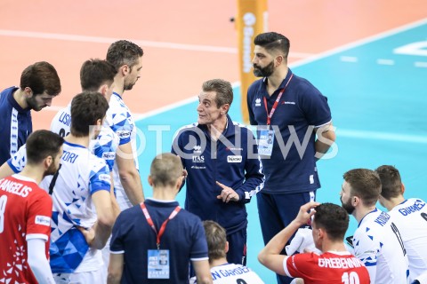  29.11.2018 RZESZOW<br />
SIATKOWKA MEZCZYZN<br />
KLUBOWE MISTRZOSTWA SWIATA 2018<br />
MENS CLUB VOLLEYBALL CHAMPIONSHIP POLAND 2018 <br />
MECZ ASSECO RESOVIA - TRENTINO VOLLEY <br />
N/Z ANGELO LORENZETTI - I TRENER ( HEAD COACH ) <br />
 