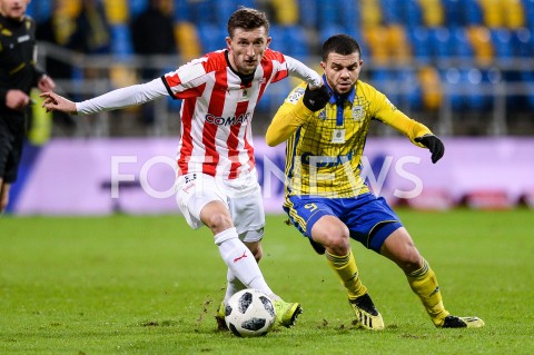  10.12.2018 GDYNIA<br />
PILKA NOZNA - EKSTRAKLASA SEZON 2018/2019<br />
MECZ ARKA GDYNIA - CRACOVIA<br />
N/Z CORNEL RAPA NABIL AANKOUR<br />
 