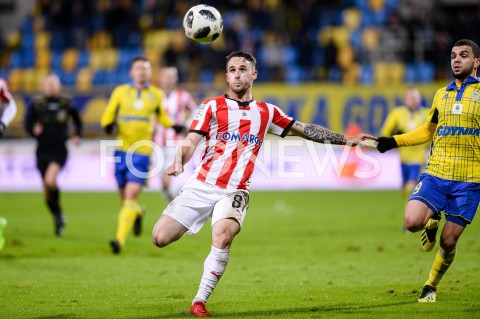  10.12.2018 GDYNIA<br />
PILKA NOZNA - EKSTRAKLASA SEZON 2018/2019<br />
MECZ ARKA GDYNIA - CRACOVIA<br />
N/Z DIEGO FERRARESSO SYLWETKA<br />
 