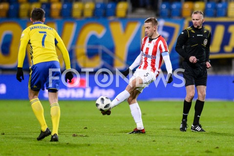  10.12.2018 GDYNIA<br />
PILKA NOZNA - EKSTRAKLASA SEZON 2018/2019<br />
MECZ ARKA GDYNIA - CRACOVIA<br />
N/Z JANUSZ GOL SYLWETKA<br />
 