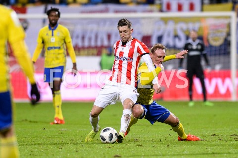  10.12.2018 GDYNIA<br />
PILKA NOZNA - EKSTRAKLASA SEZON 2018/2019<br />
MECZ ARKA GDYNIA - CRACOVIA<br />
N/Z CORNEL RAPA ADAM MARCINIAK<br />
 