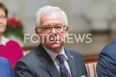  11.12.2018 WARSZAWA<br />PODPISANIE POROZUMIENIA O WSPOLPRACY W ZAKRESIE KULTURY POLSKIEJ ZA GRANICA<br />N/Z JACEK CZAPUTOWICZ<br /> 