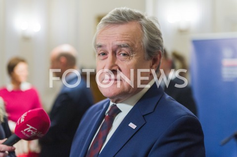  11.12.2018 WARSZAWA<br />PODPISANIE POROZUMIENIA O WSPOLPRACY W ZAKRESIE KULTURY POLSKIEJ ZA GRANICA<br />N/Z PIOTR GLINSKI<br /> 