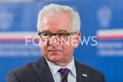  11.12.2018 WARSZAWA<br />PODPISANIE POROZUMIENIA O WSPOLPRACY W ZAKRESIE KULTURY POLSKIEJ ZA GRANICA<br />N/Z JACEK CZAPUTOWICZ<br /> 