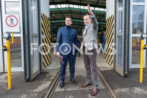  12.12.2018 WARSZAWA<br />INAUGURACJA AKCJI TRAMWAJ ROZNORODNOSCI<br />N/Z RAFAL TRZASKOWSKI WOJCIECH BARTELSKI<br /> 