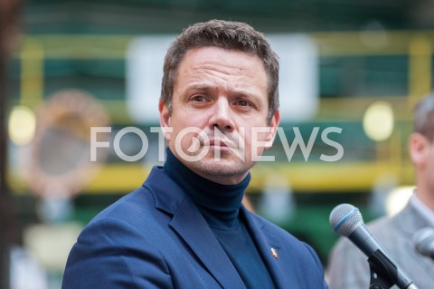  12.12.2018 WARSZAWA<br />INAUGURACJA AKCJI TRAMWAJ ROZNORODNOSCI<br />N/Z RAFAL TRZASKOWSKI<br /> 