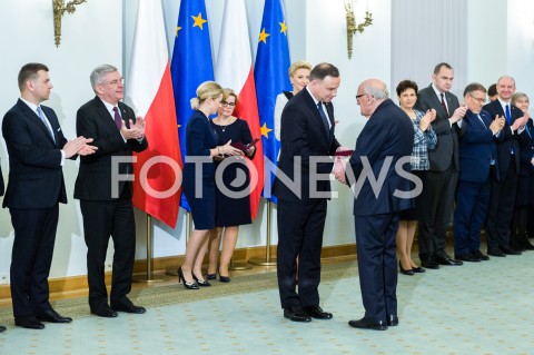  12.12.2018 WARSZAWA<br />WRECZENIE PRZEZ PREZYDENTA ZASLUZONYM DLA NIEPODLEGLEJ MEDALI STULECIA ODZYSKANEJ NIEPODLEGLOSCI<br />N/Z PREZYDENT RP ANDRZEJ DUDA <br /> 