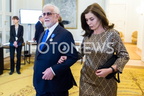  12.12.2018 WARSZAWA<br />WRECZENIE PRZEZ PREZYDENTA ZASLUZONYM DLA NIEPODLEGLEJ MEDALI STULECIA ODZYSKANEJ NIEPODLEGLOSCI<br />N/Z JAN PIETRZAK<br /> 