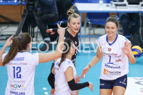  17.12.2018 RZESZOW <br />
SIATKOWKA LIGA SIATKOWKI KOBIET LSK 2018/2019 WOMEN VOLLEYBALL POLAND POLISH LEAGUE <br />
MECZ DEVELOPRES SKYRES RZESZOW - BKS PROFI CREDIT BIELSKO - BIALA<br />
N/Z JELENA BLAGOJEVIC AGATA SAWICKA RADOSC EMOCJE <br />
 