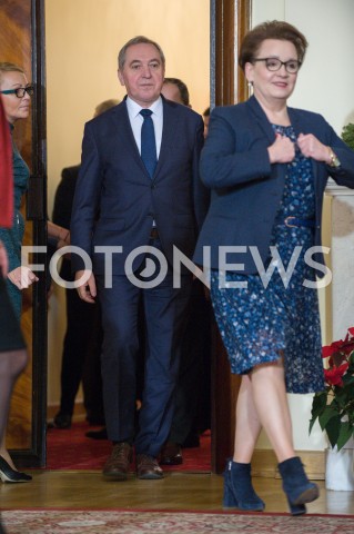  19.12.2018 WARSZAWA<br />BETLEJEMSKIE SWIATLO POKOJU W KANCELARII PREZESA RADY MINISTROW<br />N/Z ANNA ZALEWSKA HENRYK KOWALCZYK<br /> 
